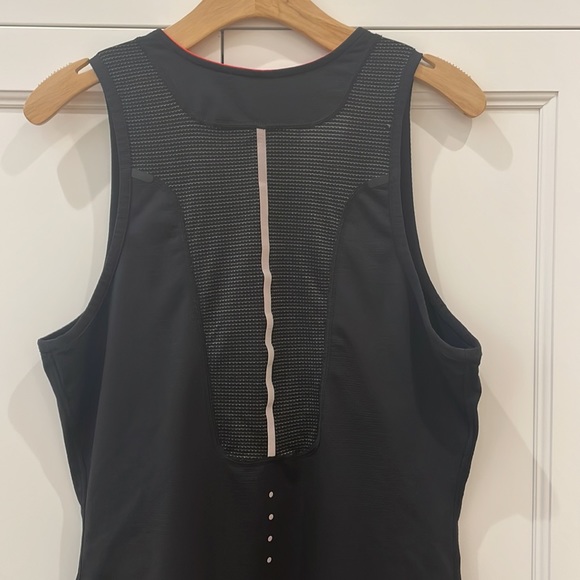 Lululemon Black Men’s Tank Top—Great fabric and style. Excellent Condition!! - Picture 6 of 7